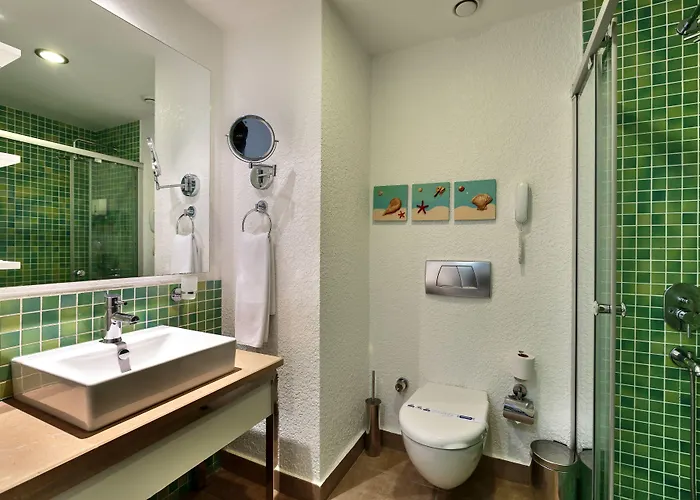 Sunis Evren & Szálloda