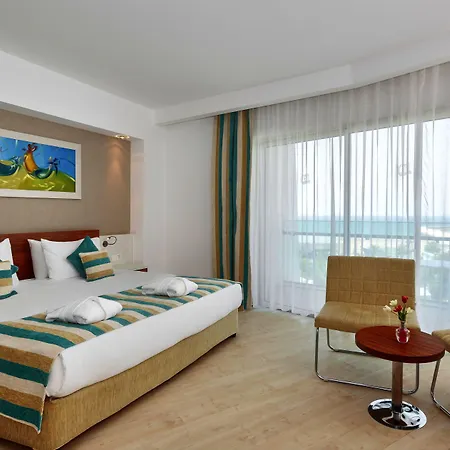 وسبا سونيس إفرين الشاطئي فندق 5*