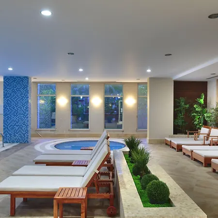 وسبا سونيس إفرين الشاطئي فندق 5*