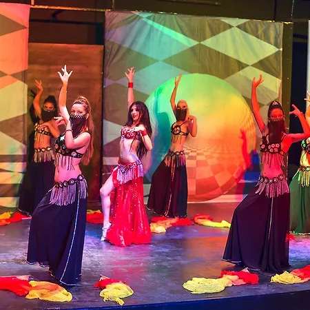 فندق وسبا سونيس إفرين الشاطئي