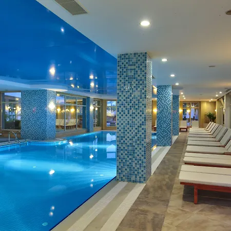 苏尼斯埃夫伦海滩水疗度假酒店